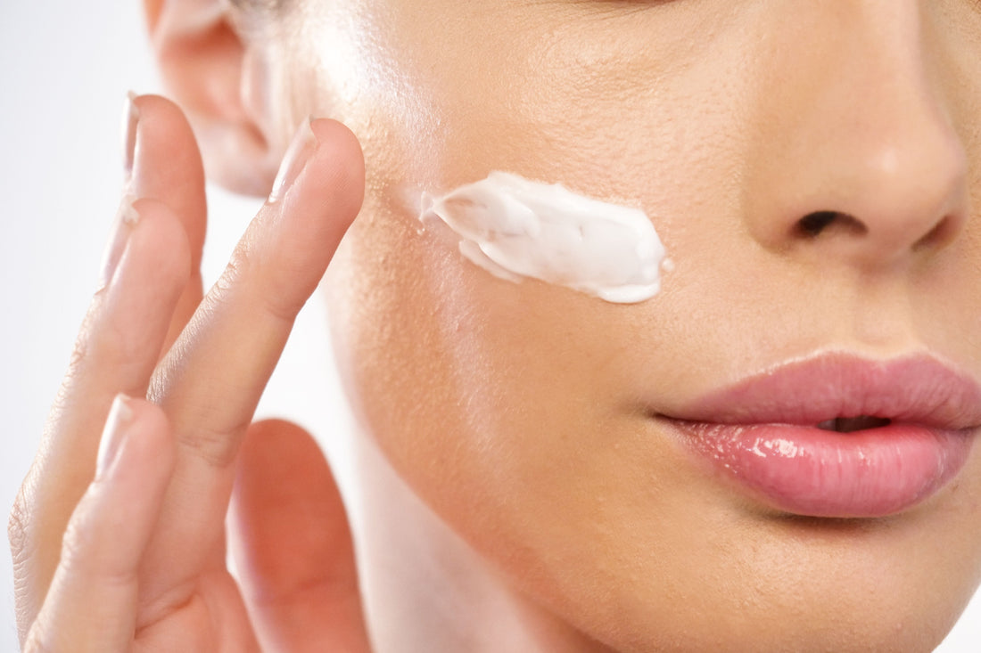 Retinol Skin Care Routine: How to Use Retinol Products Effectively